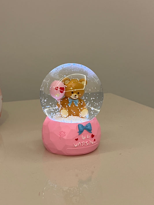 ❄️ Işıklı Püskürtmeli Kar Küresi – Küçük Boy