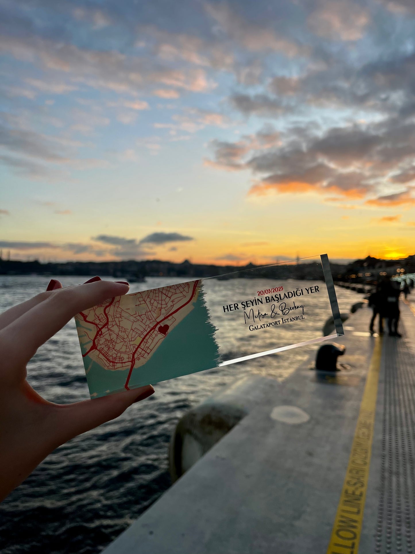 Her Şeyin Başladığı Yer Map Anı Plaketi: Anılarınızı Sanata Dönüştürün!